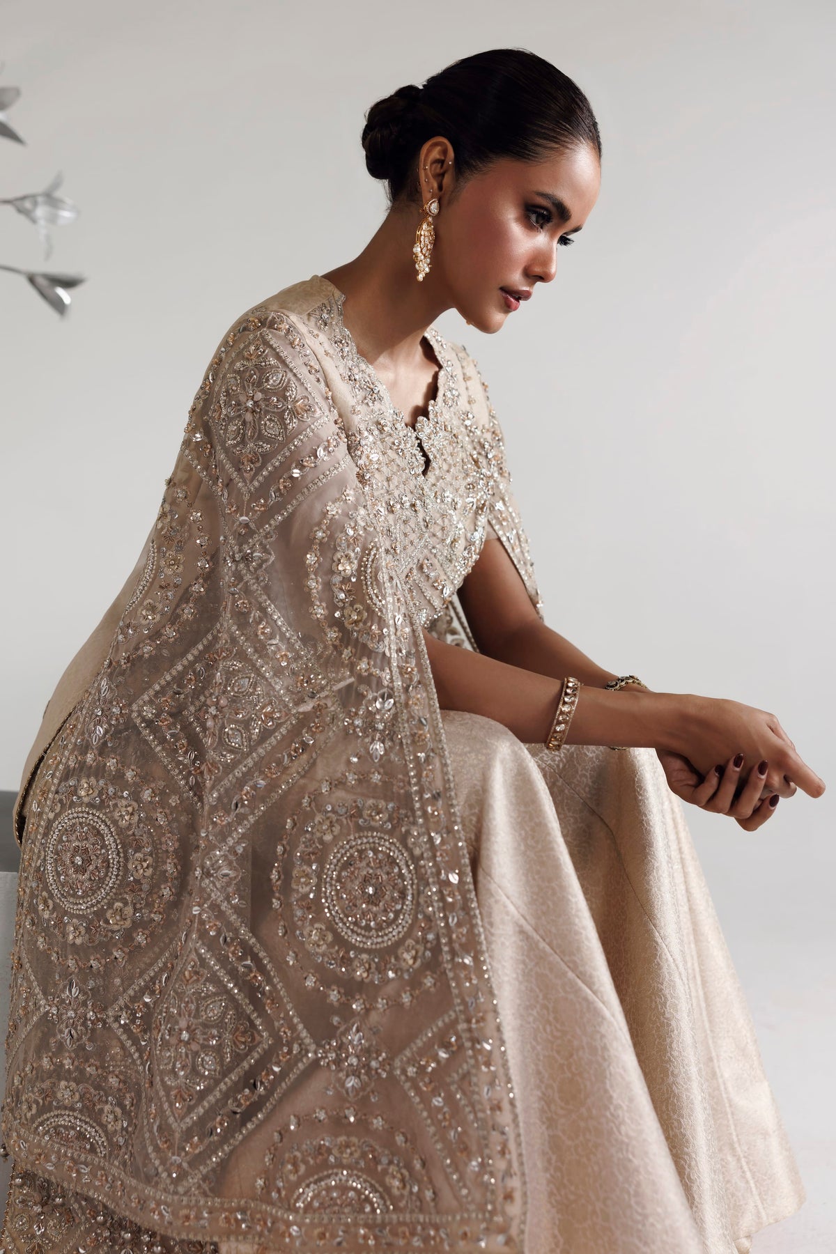 Akbar Aslam Reina formal at Raz Ruya