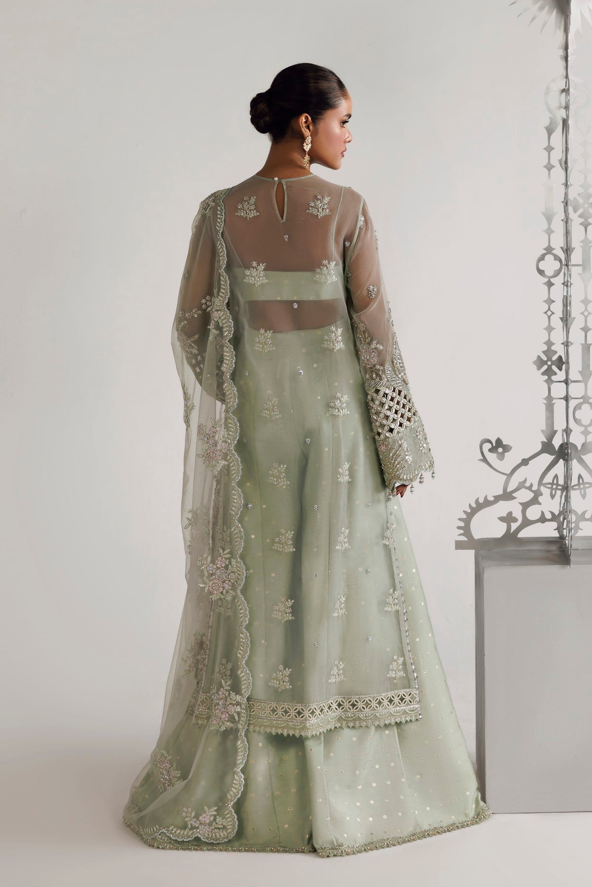Akbar Aslam Zaria formal at Raz Ruya