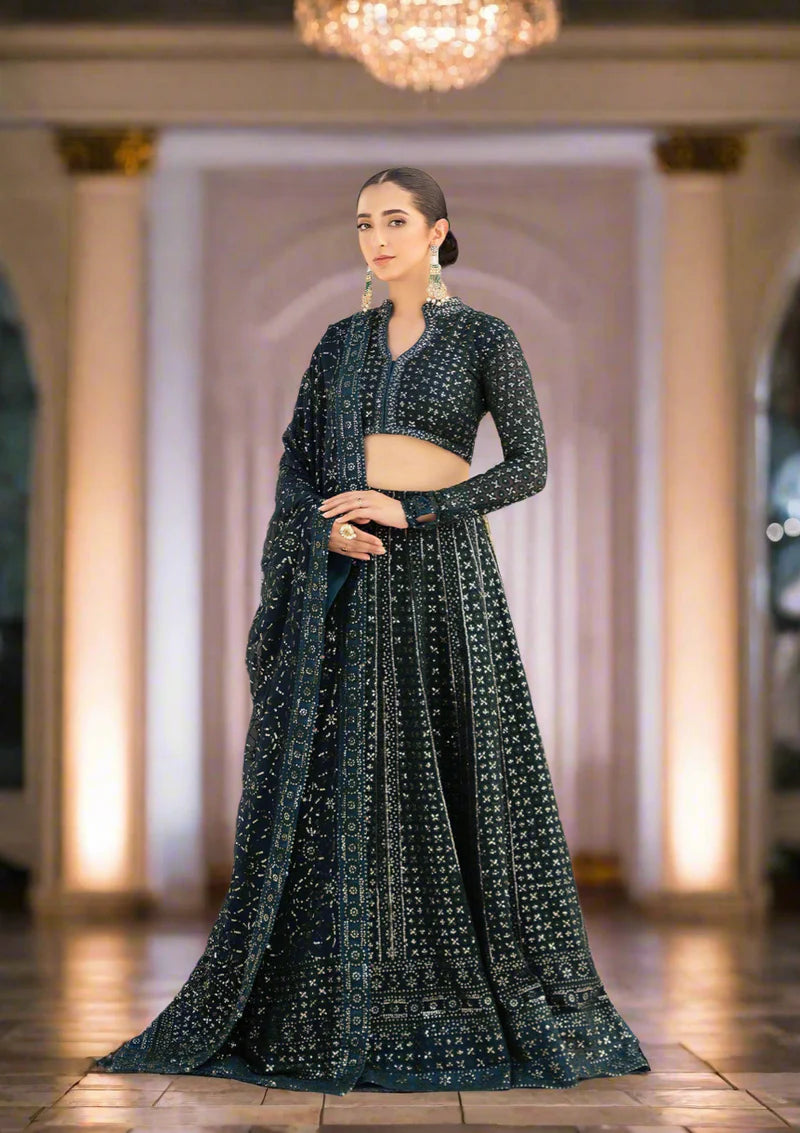 Shop AIK ATELIER FESTIVE FORMALS Stitched '24 Vol. 1 - Look 01 at Raz Ruya! Huge discounts on luxury Pakistani designer wear. Fast delivery to UK, USA & Canada. End-of-Year & New Year Sale!