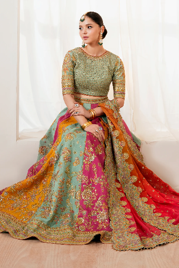 BAROQUE | EMBROIDERED SILK UF-4036