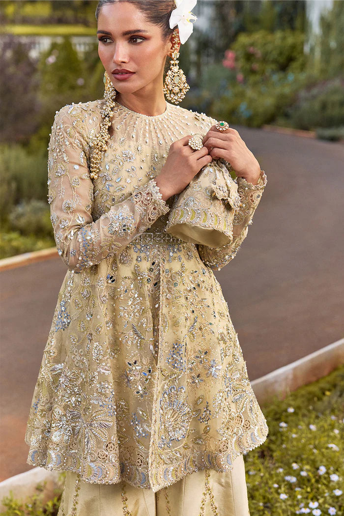 Shop SORAYA LUMENE FESTIVE EDIT '25 ORNELLA at Raz Ruya! Huge discounts on luxury Pakistani designer wear. Fast delivery to UK, USA & Canada. End-of-Year & New Year Sale!