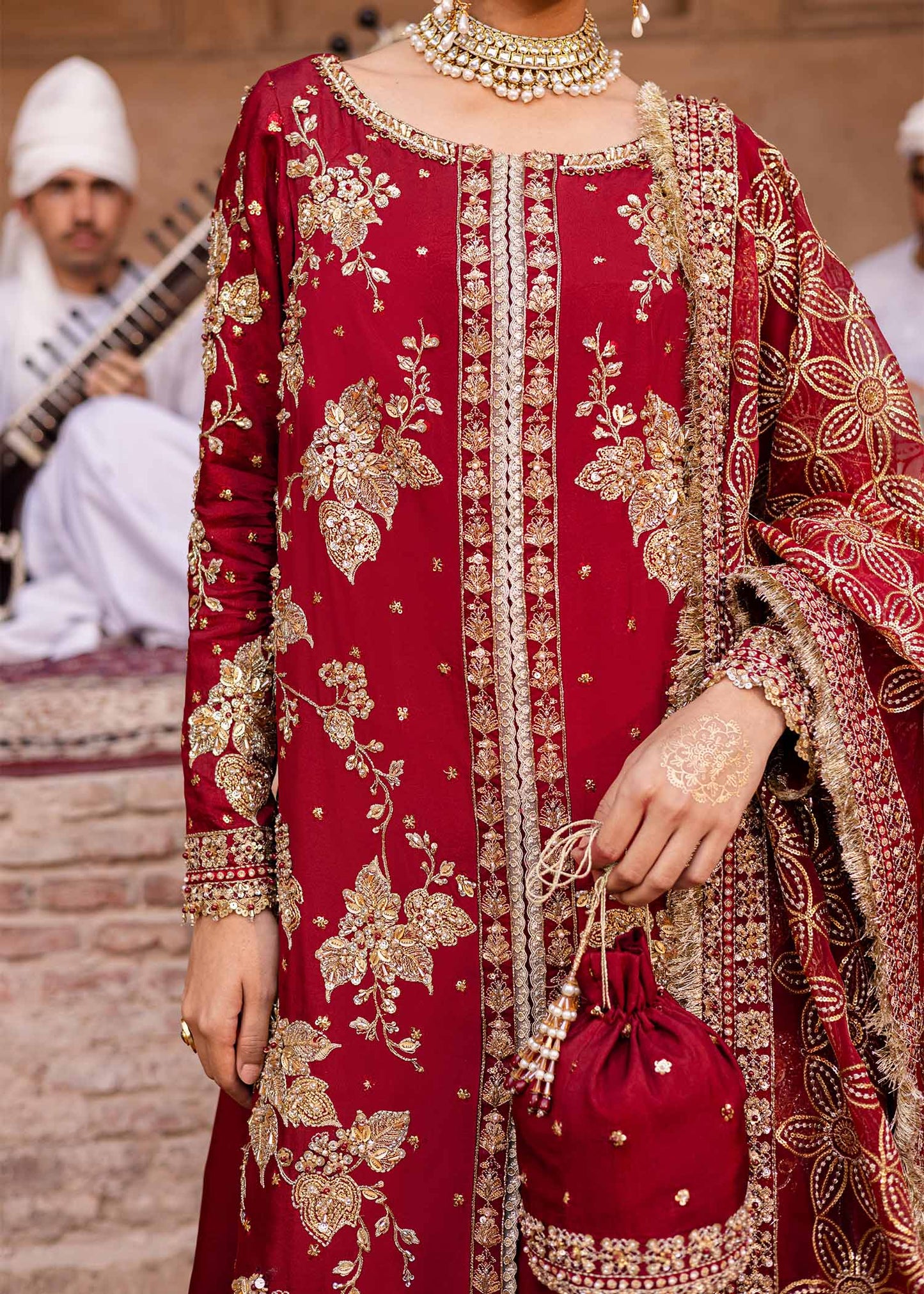 Arusa by Akbar – Razruya