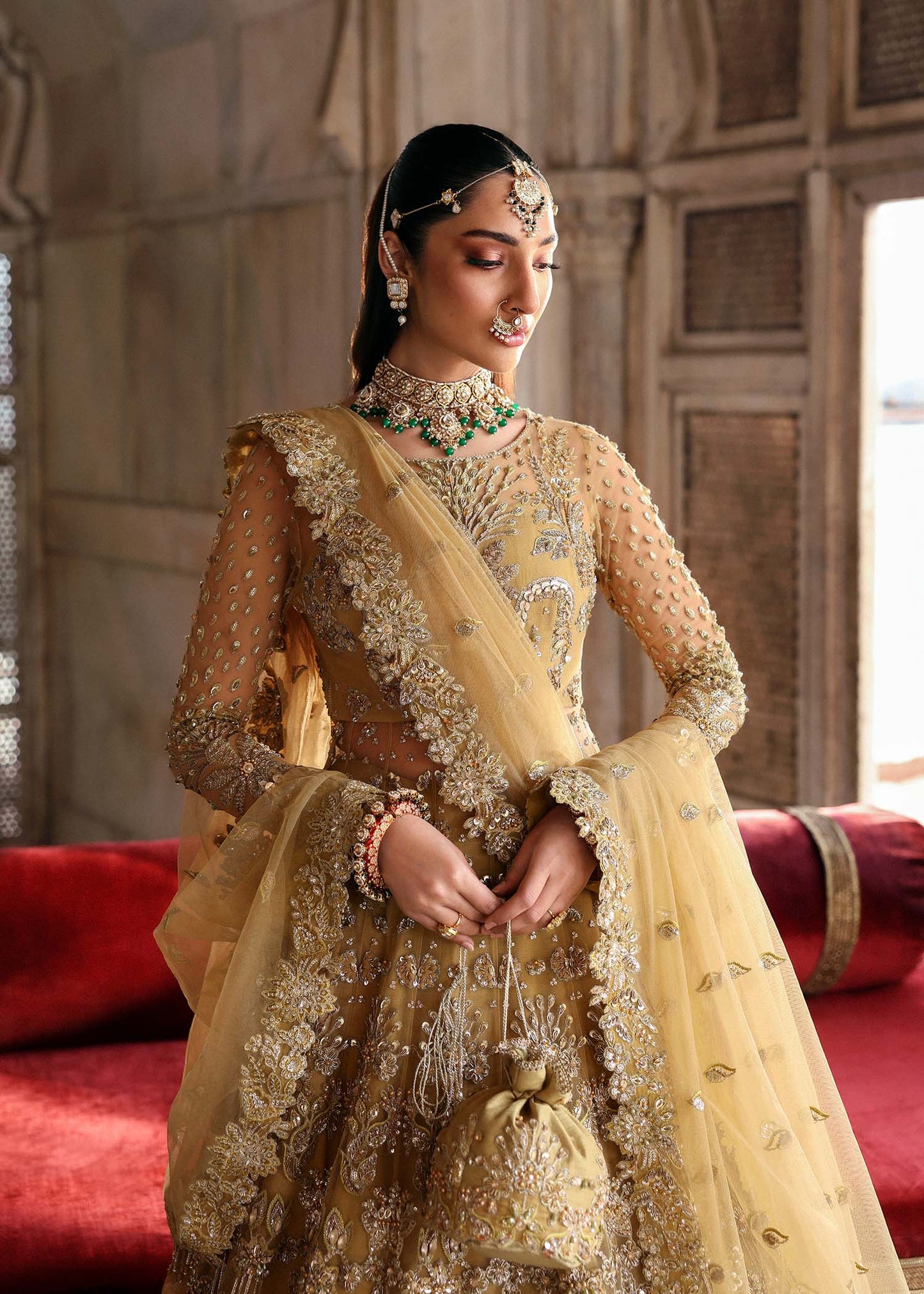 Gulnaz by Akbar – Razruya