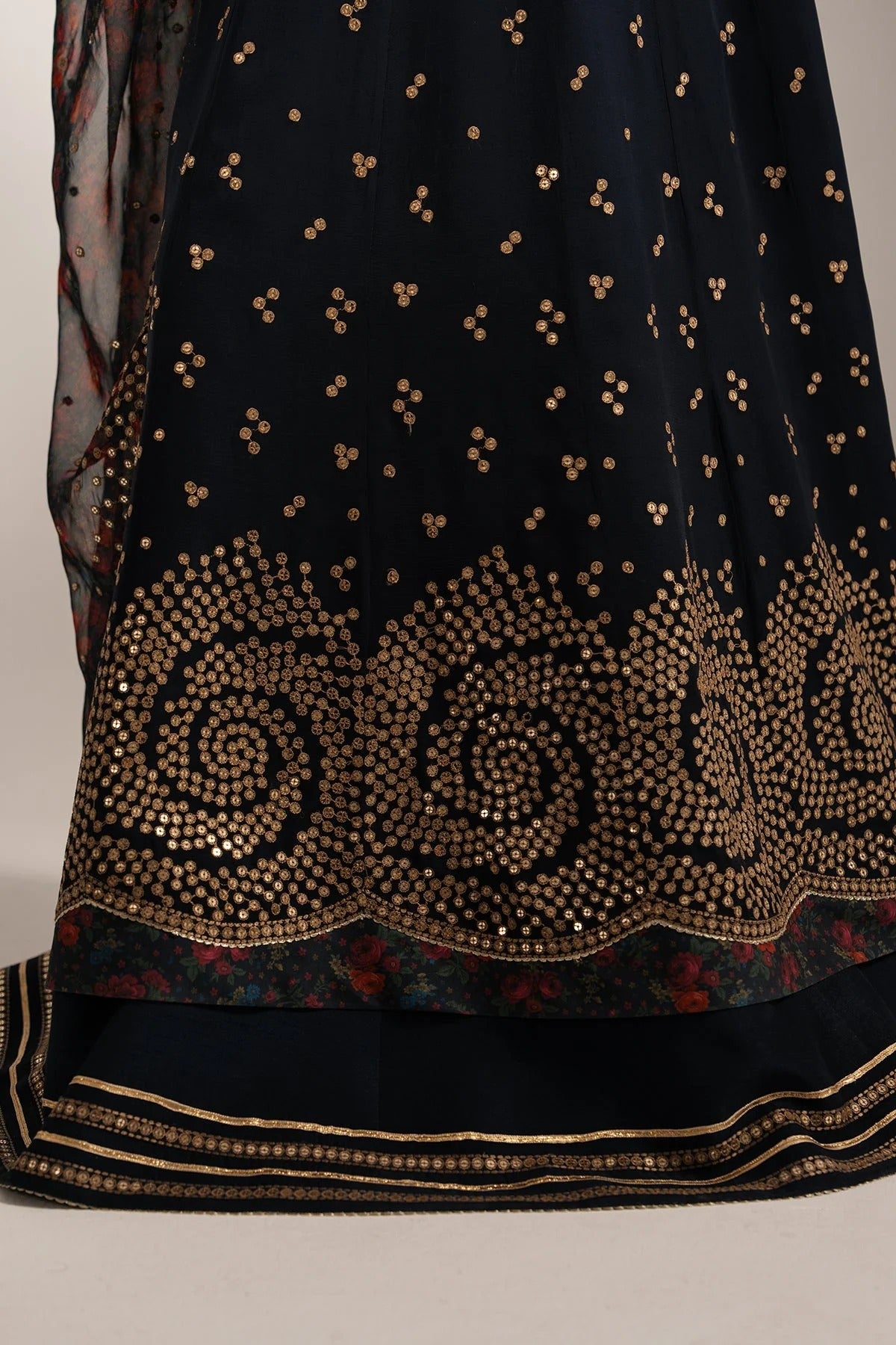 Intricately embroidered chiffon with digital print dupatta & rawsilk bottom—perfect for formal occasions. A luxurious look in every detail. Shop UC-3073 now!