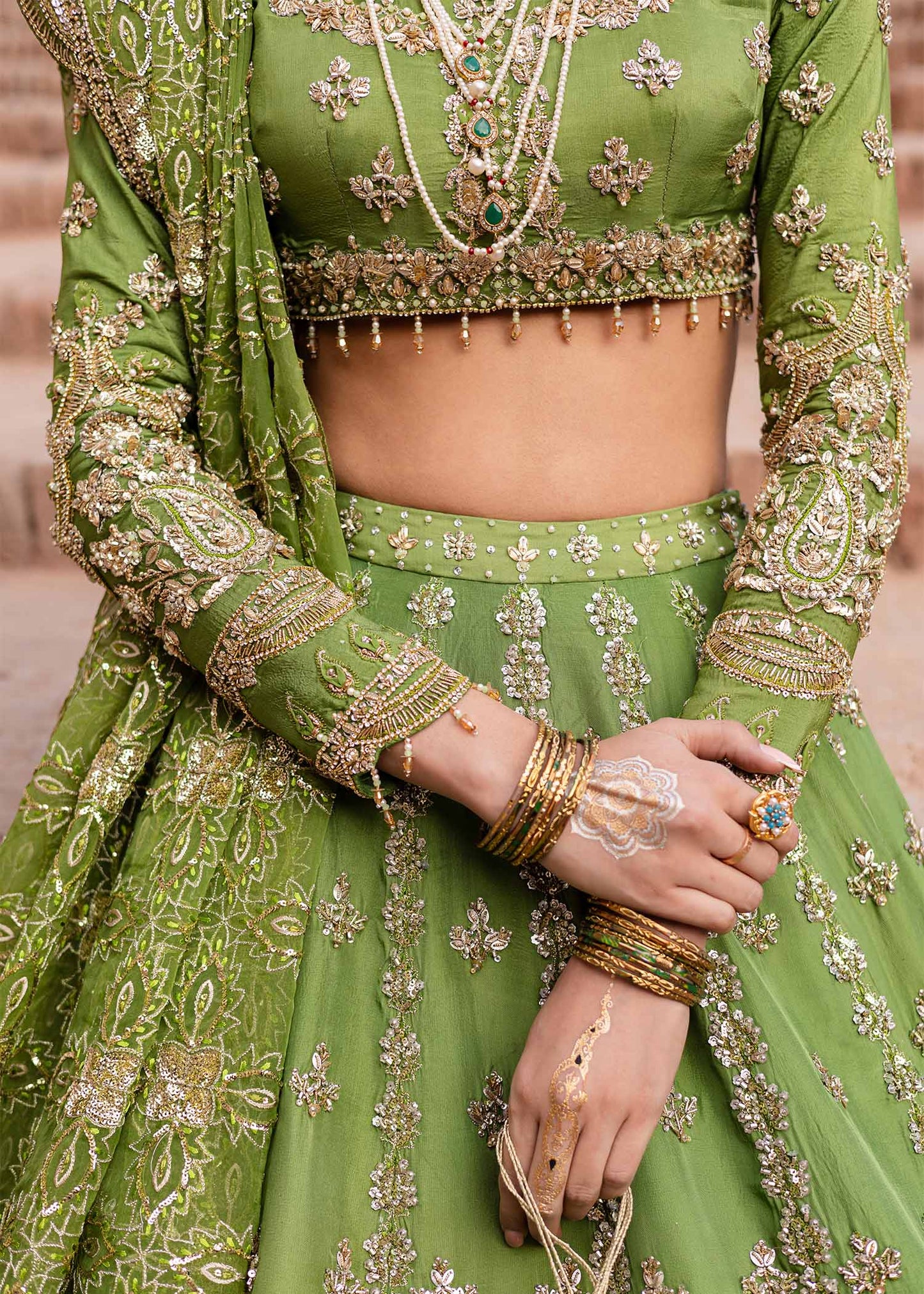 Nashmira by Akbar – Razruya