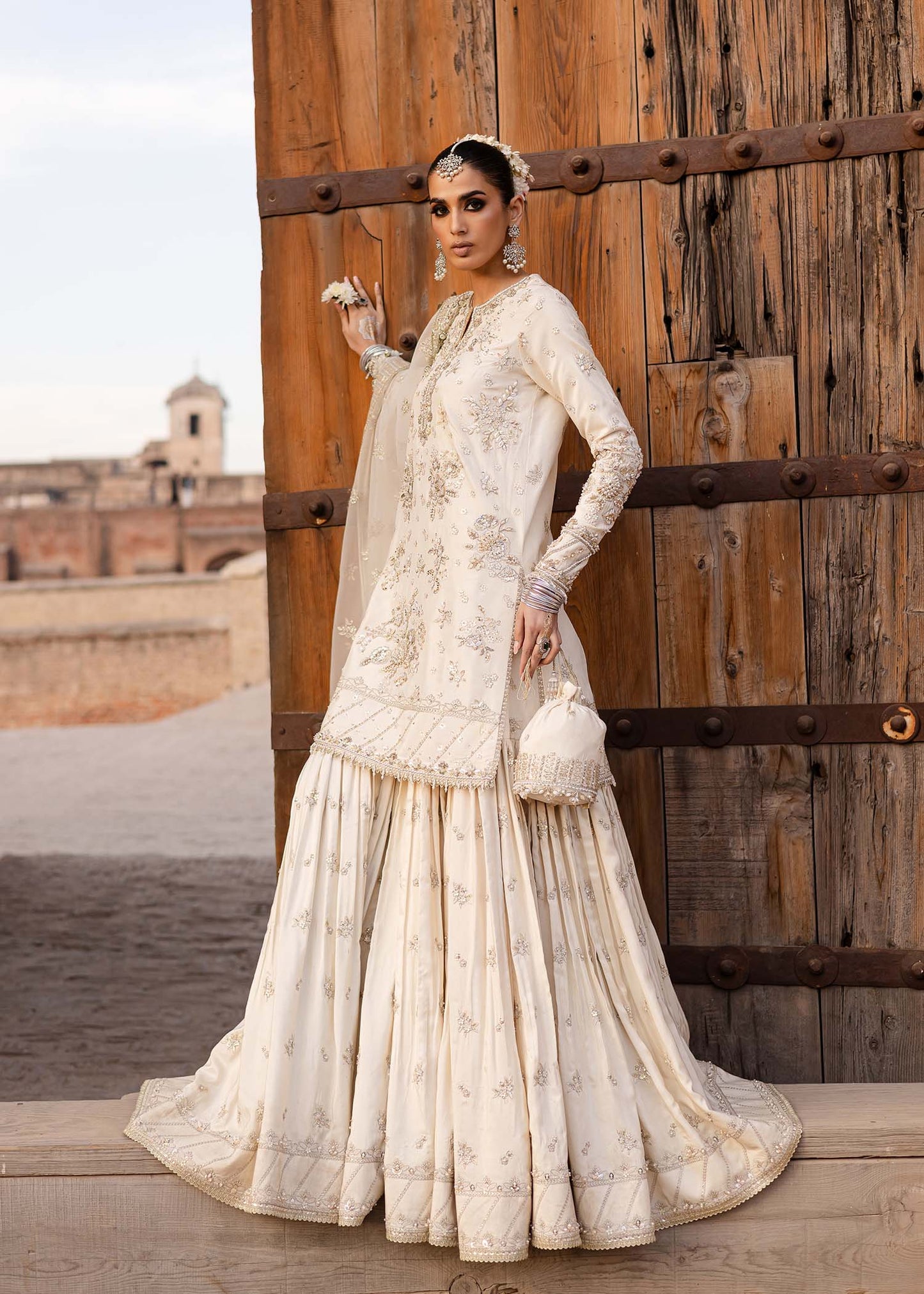 Roshaneh by Akbar – Razruya