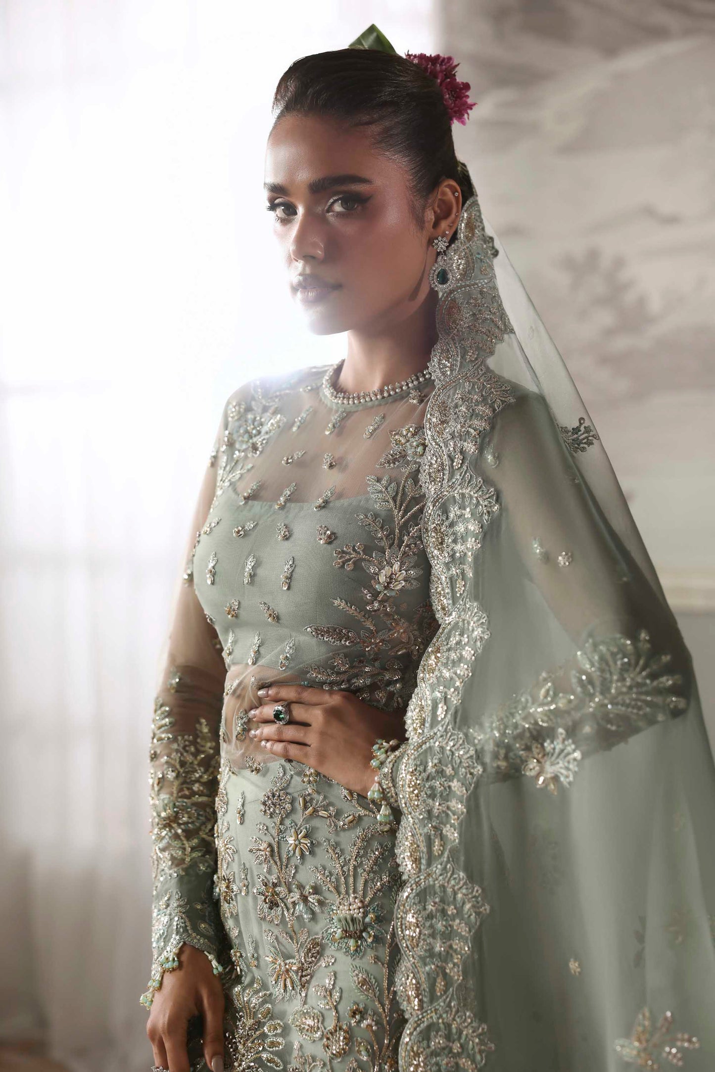 Silvenza by Akbar – Razruya