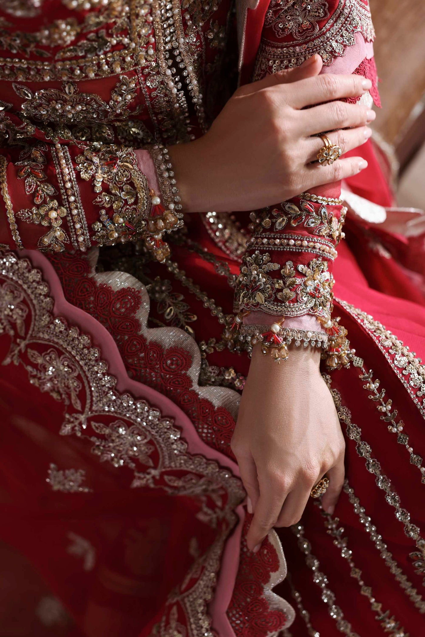 Yeloria by Akbar – Razruya