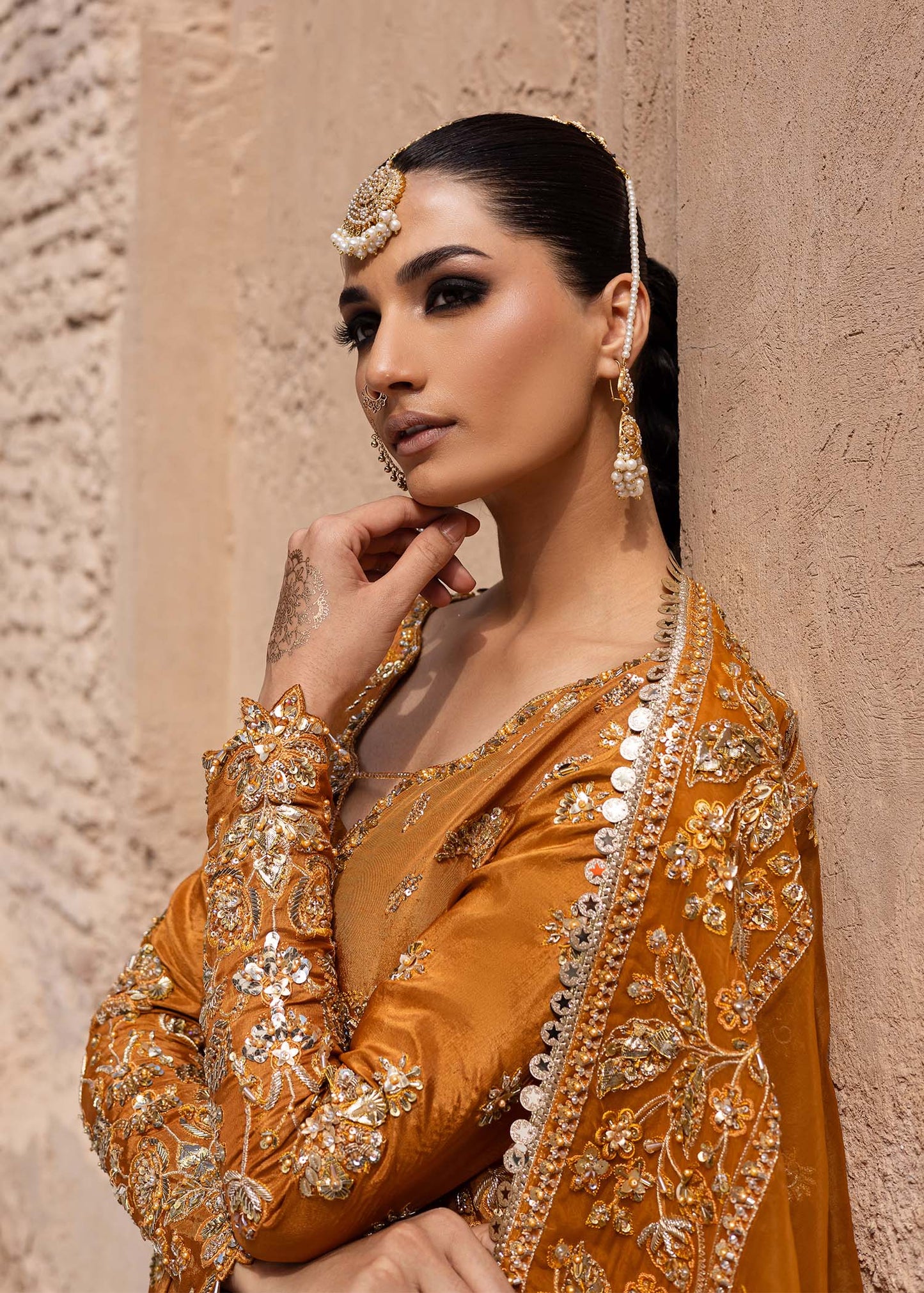 Zarmisha by Akbar – Razruya