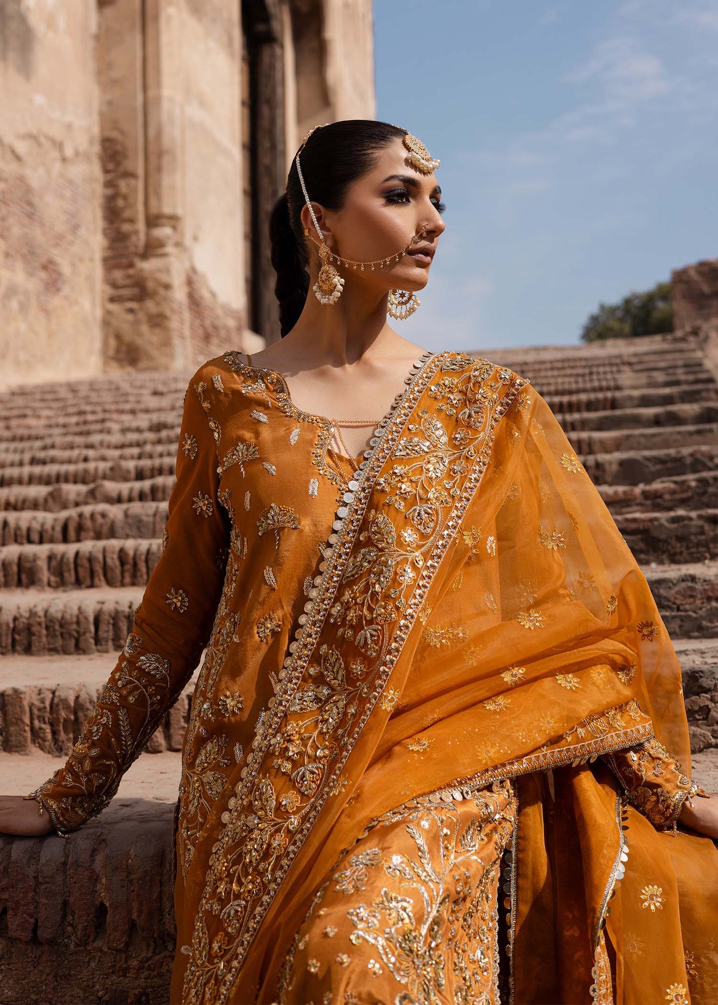 Zarmisha by Akbar – Razruya