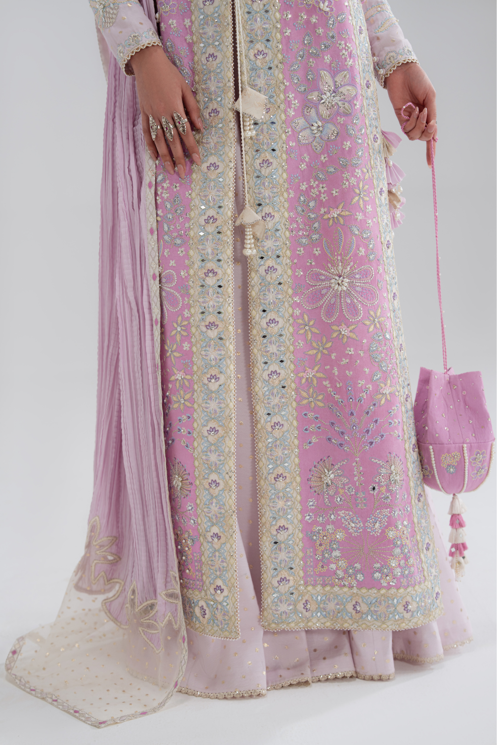 Soraya Silk Edit'26 Zareen at Raz Ruya