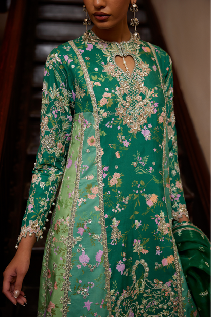 Soraya Sorelle with organza dupatta and crushed raw silk pants