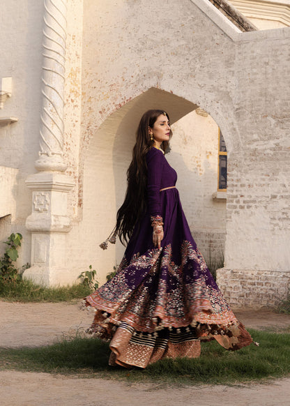 Hussain Rehar Shabnam Mughal floral embroidery close-up