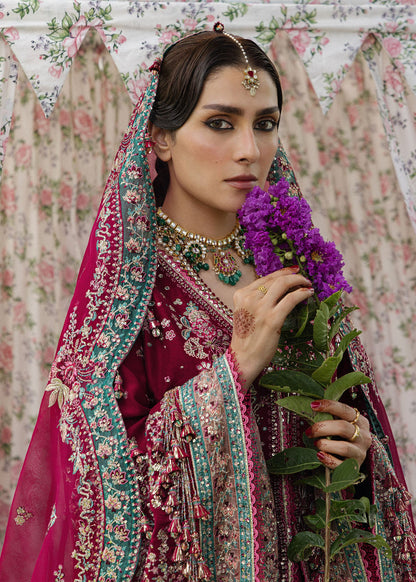 Hussain Rehar Sher Bano gold, pink and emerald embroidery close-up