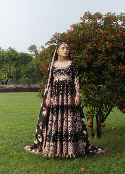 Hussain Rehar Shahnoor pink-toned embroidered bodice close-up