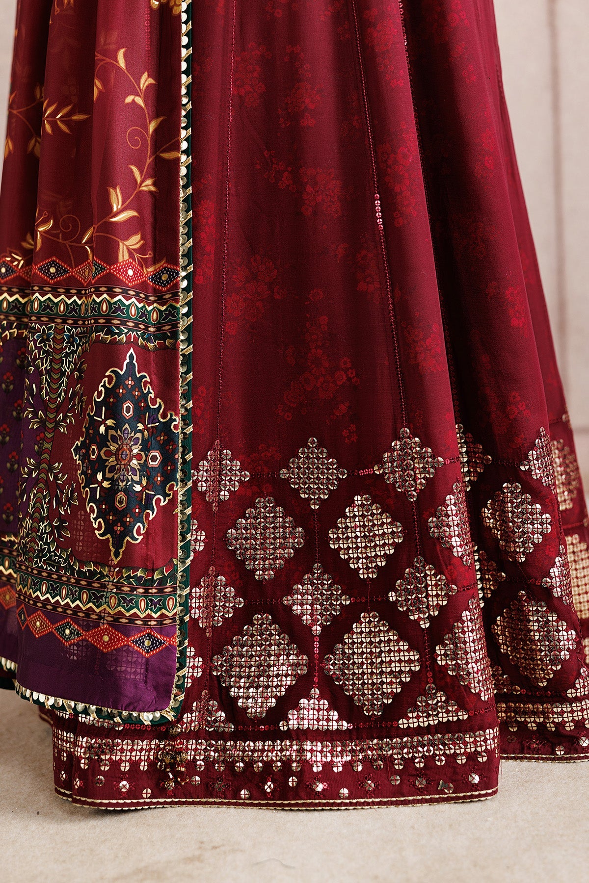 Jazmin UC-3118 chiffon formal with printed raw silk inner