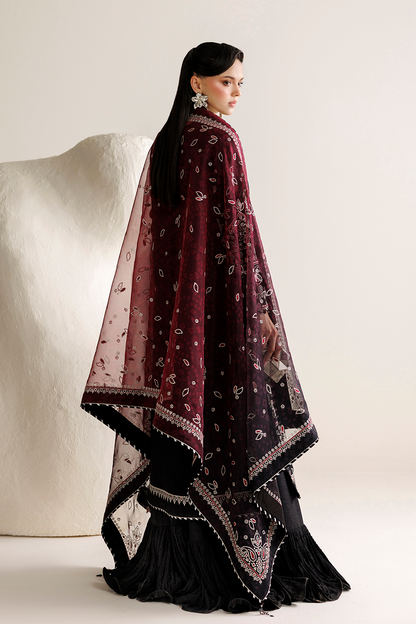 Jazmin UR-7091 embroidered front and borders
