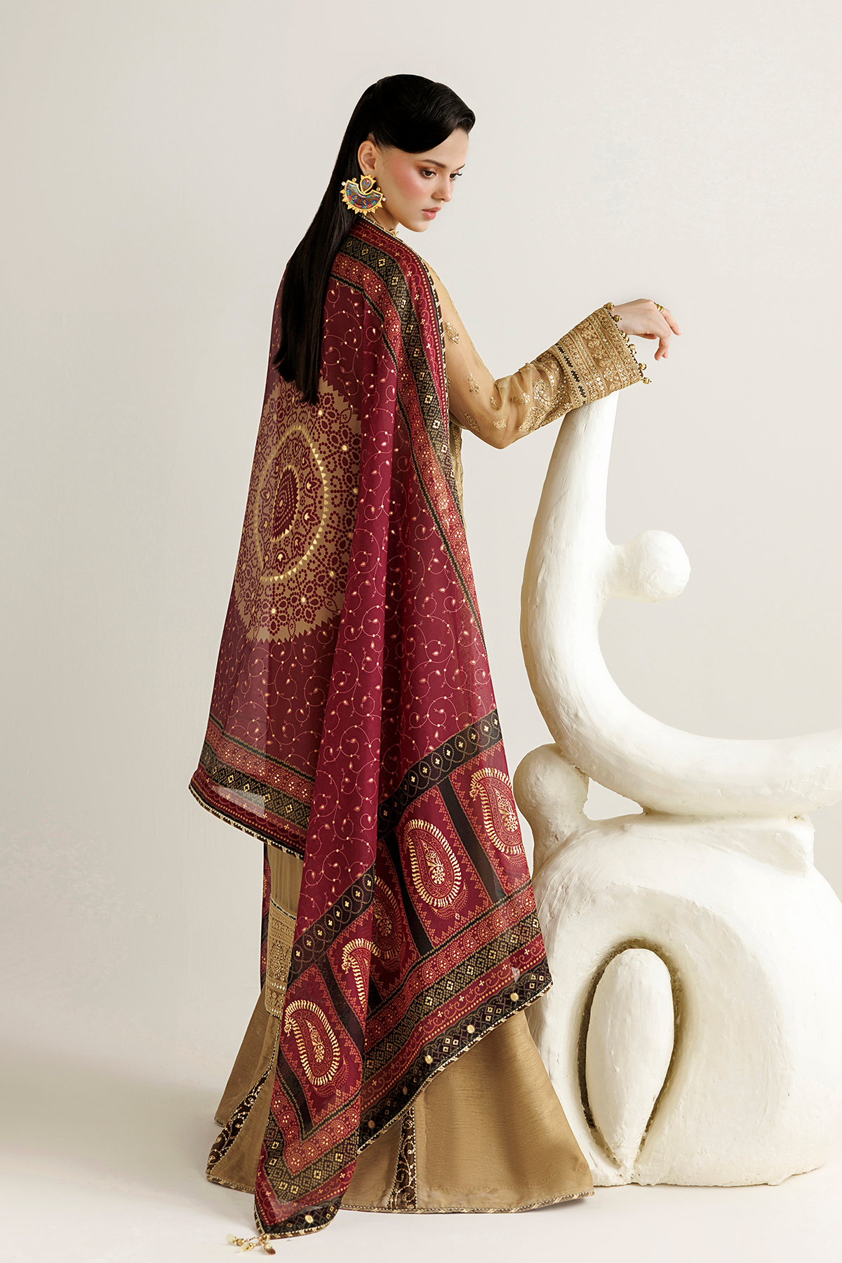 Jazmin UC-3136 raw silk trouser with embroidered patches