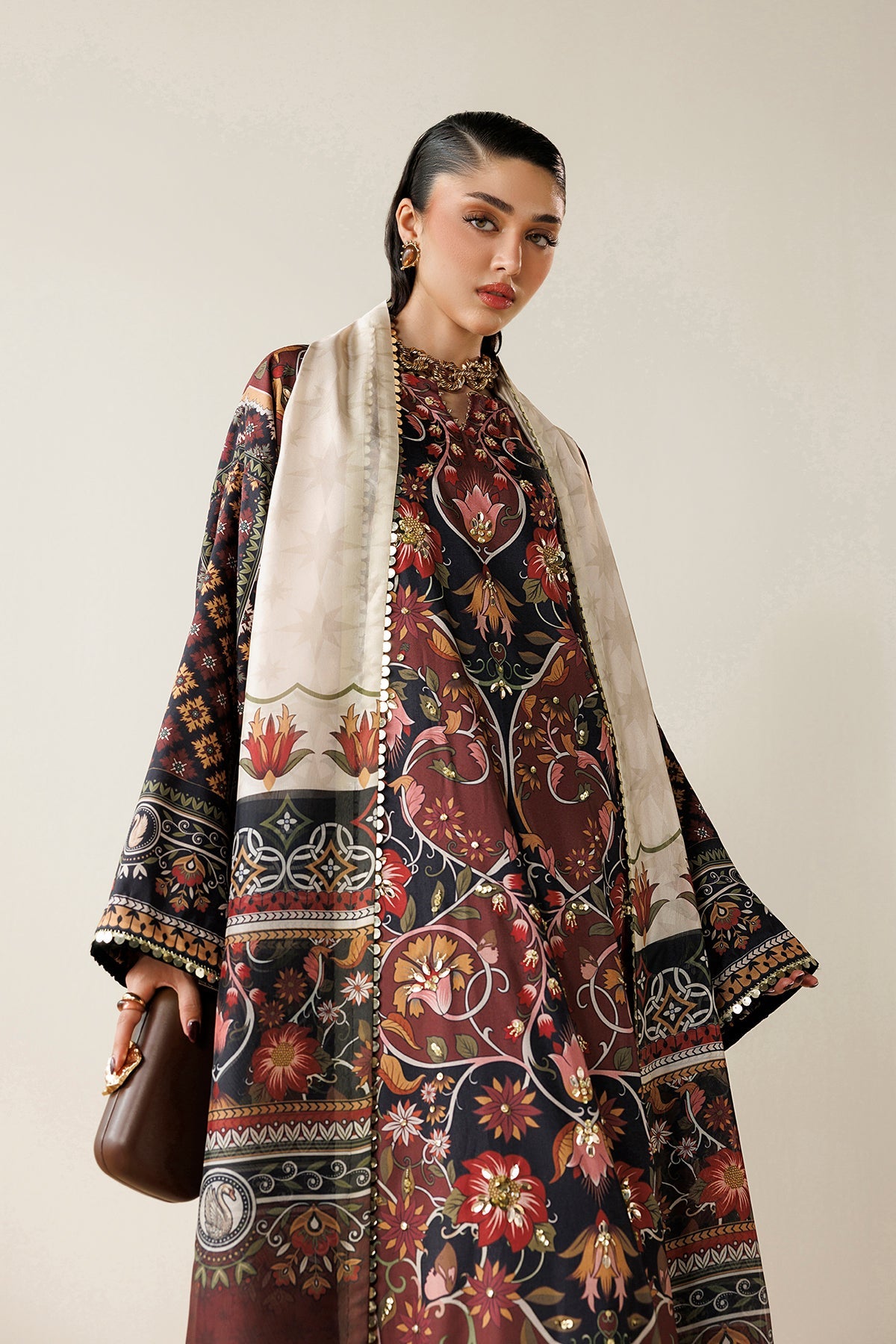 Jazmin OR26-D03 three-piece printed mellow silk formal