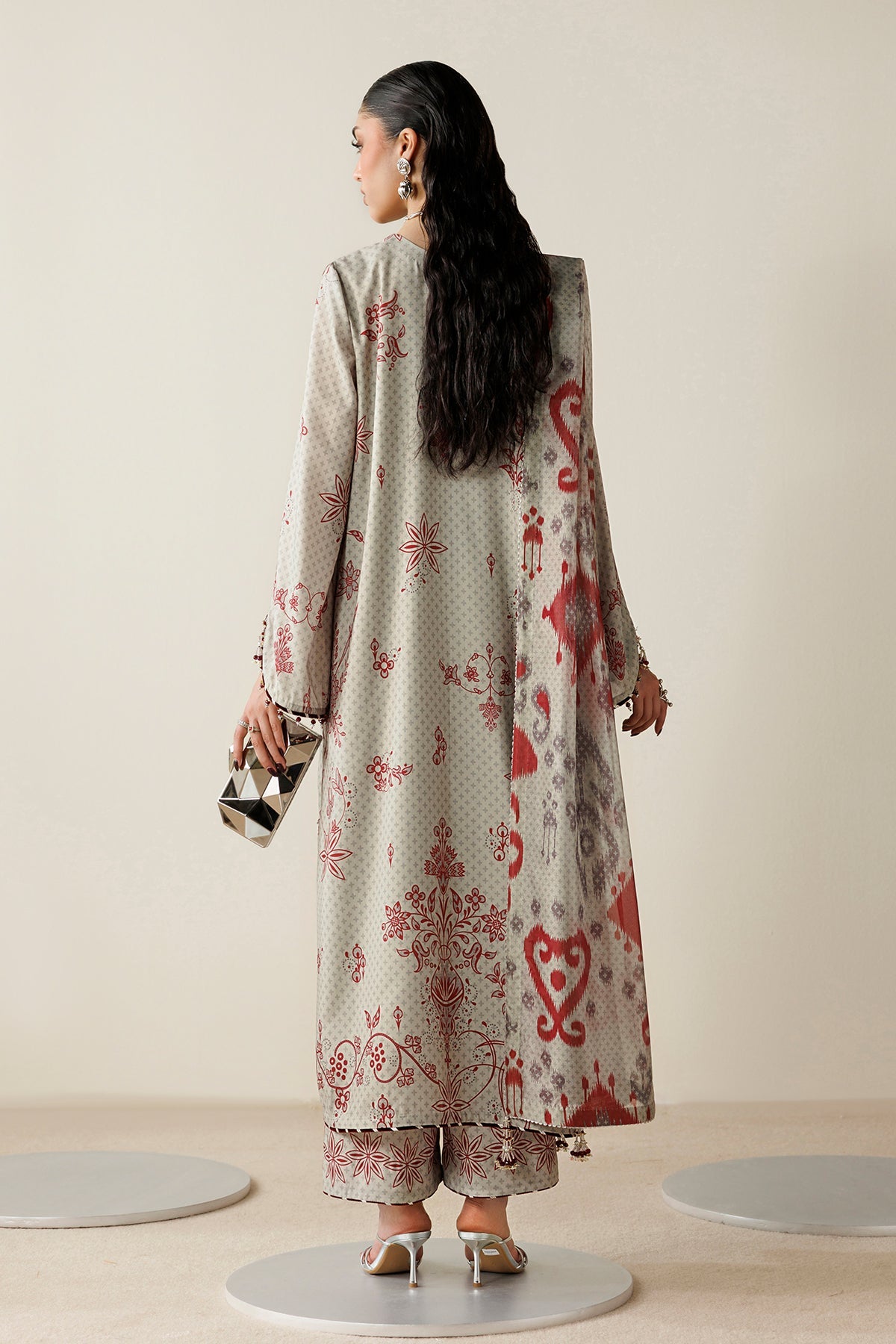 Jazmin OR26-D06 hand embellished front detail