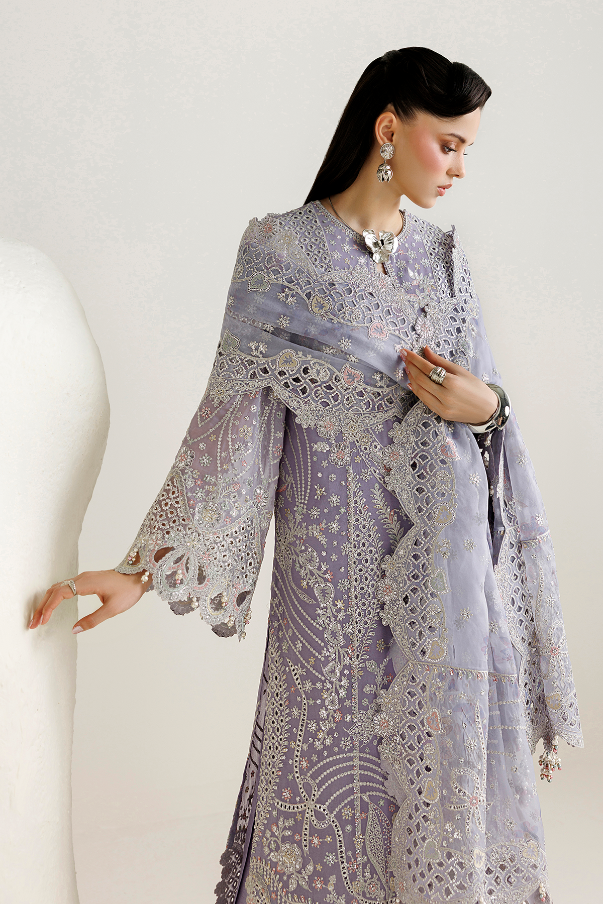 Jazmin UC-3145 embroidered chiffon back and borders