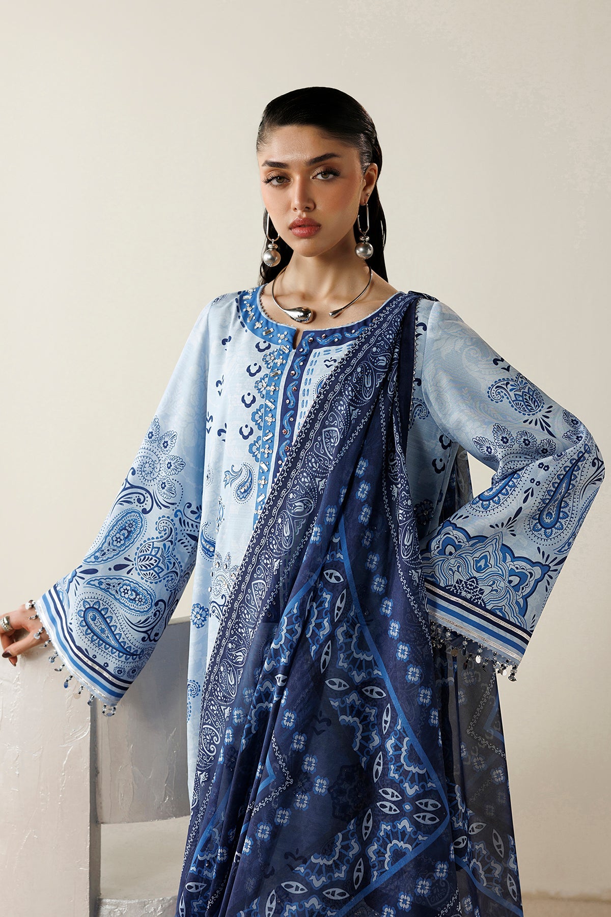 Jazmin OR26-D02 Pakistani formal wear for weddings and events