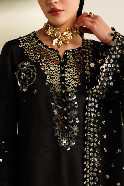 Jazmin UR-7065 embroidery close-up