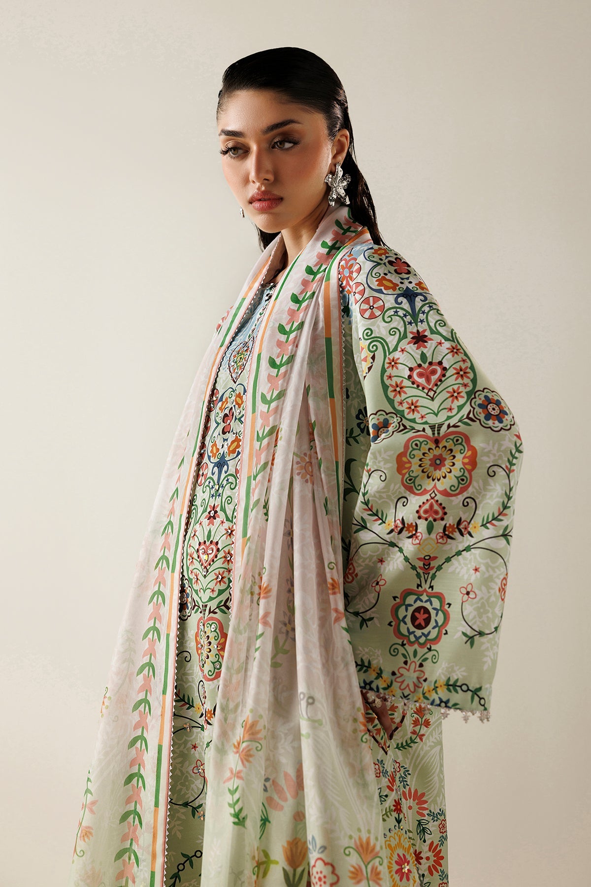Jazmin Orlina OR26-D10 printed raw silk outfit