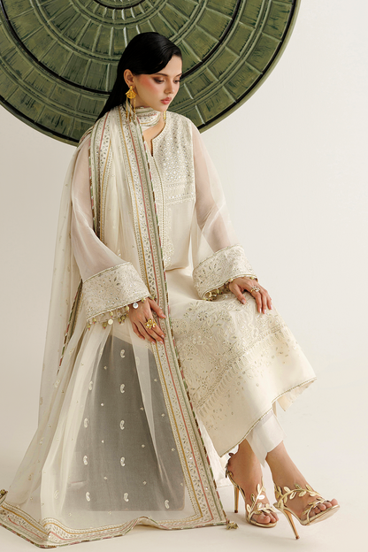 Jazmin UC-3135 embroidered chiffon Pakistani formal suit