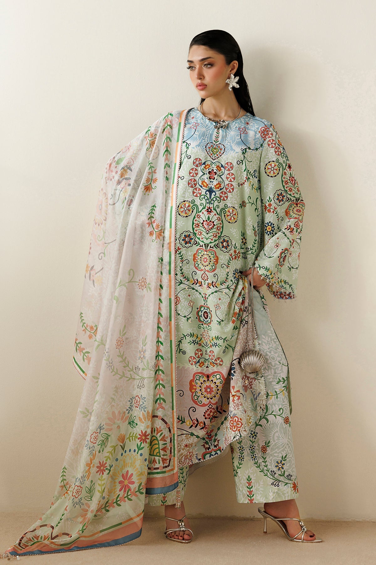 Jazmin OR26-D10 handwork raw silk suit at Raz Ruya