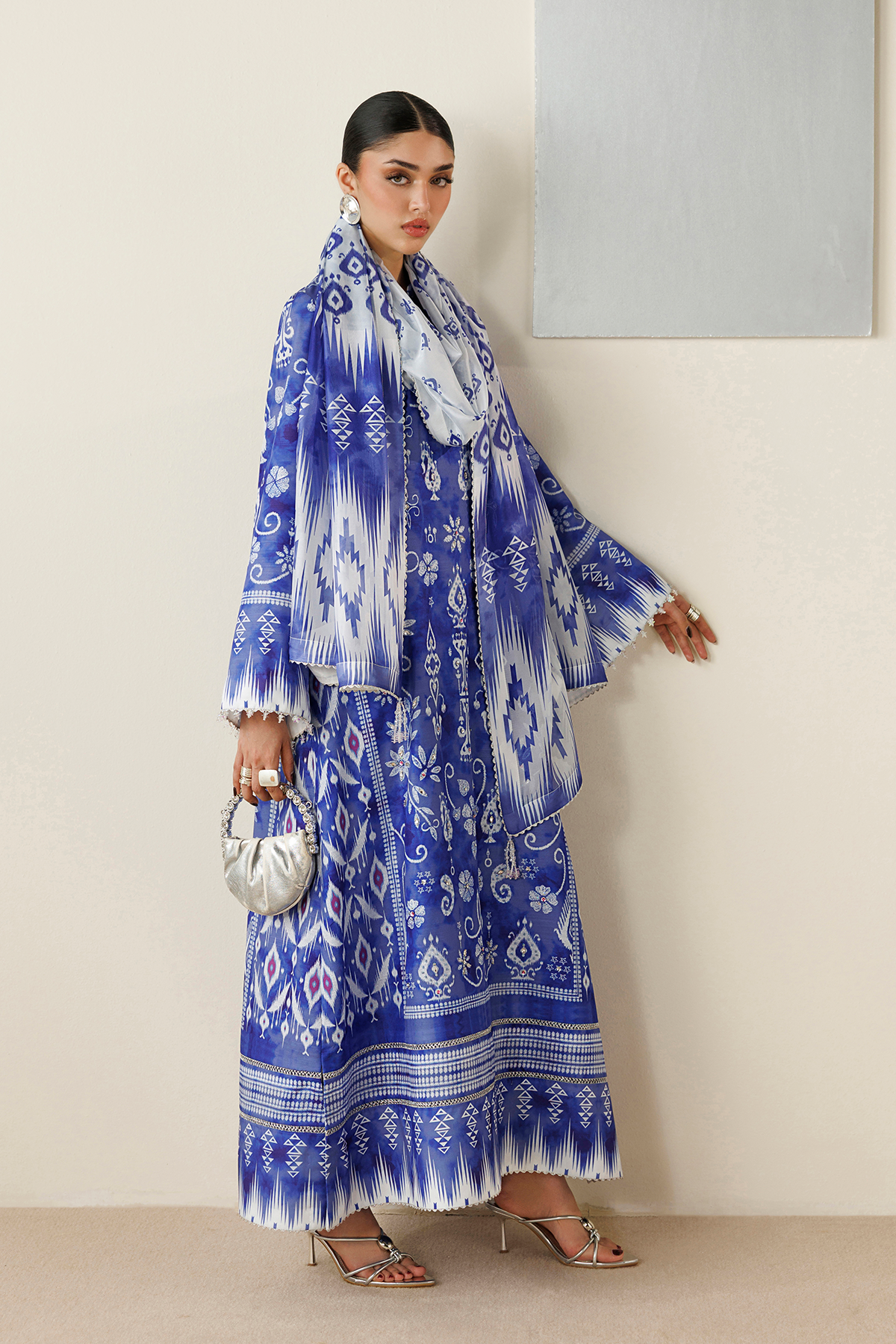 Jazmin OR26-D09 hand embellished front detail