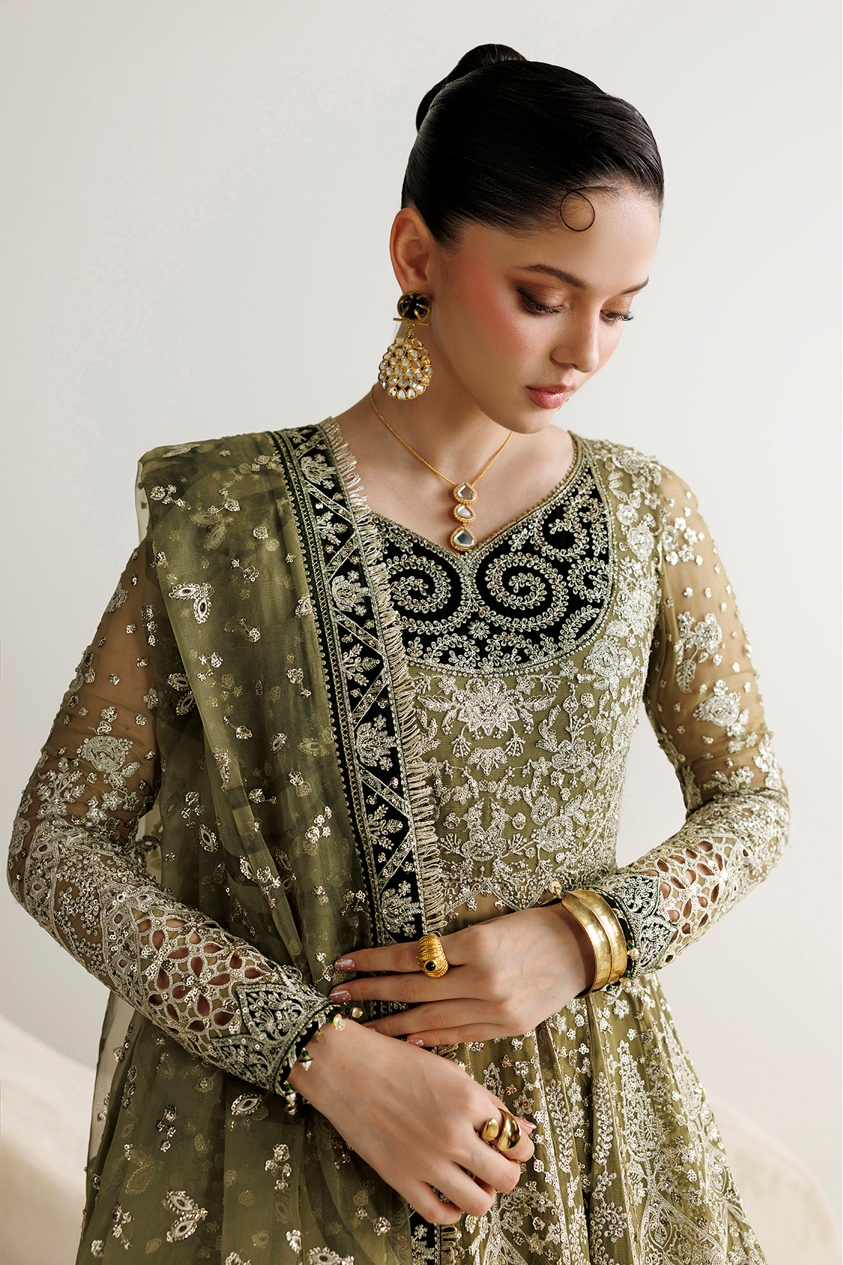 Jazmin UC-3141 organza dupatta with embroidered velvet border