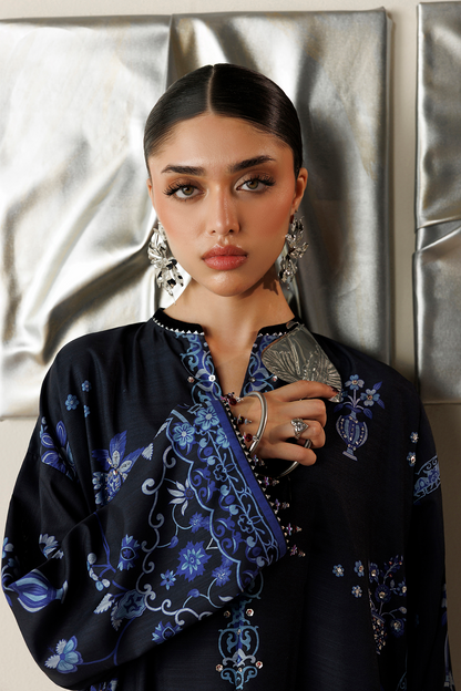 Jazmin OR26-D05 handwork raw silk suit at Raz Ruya