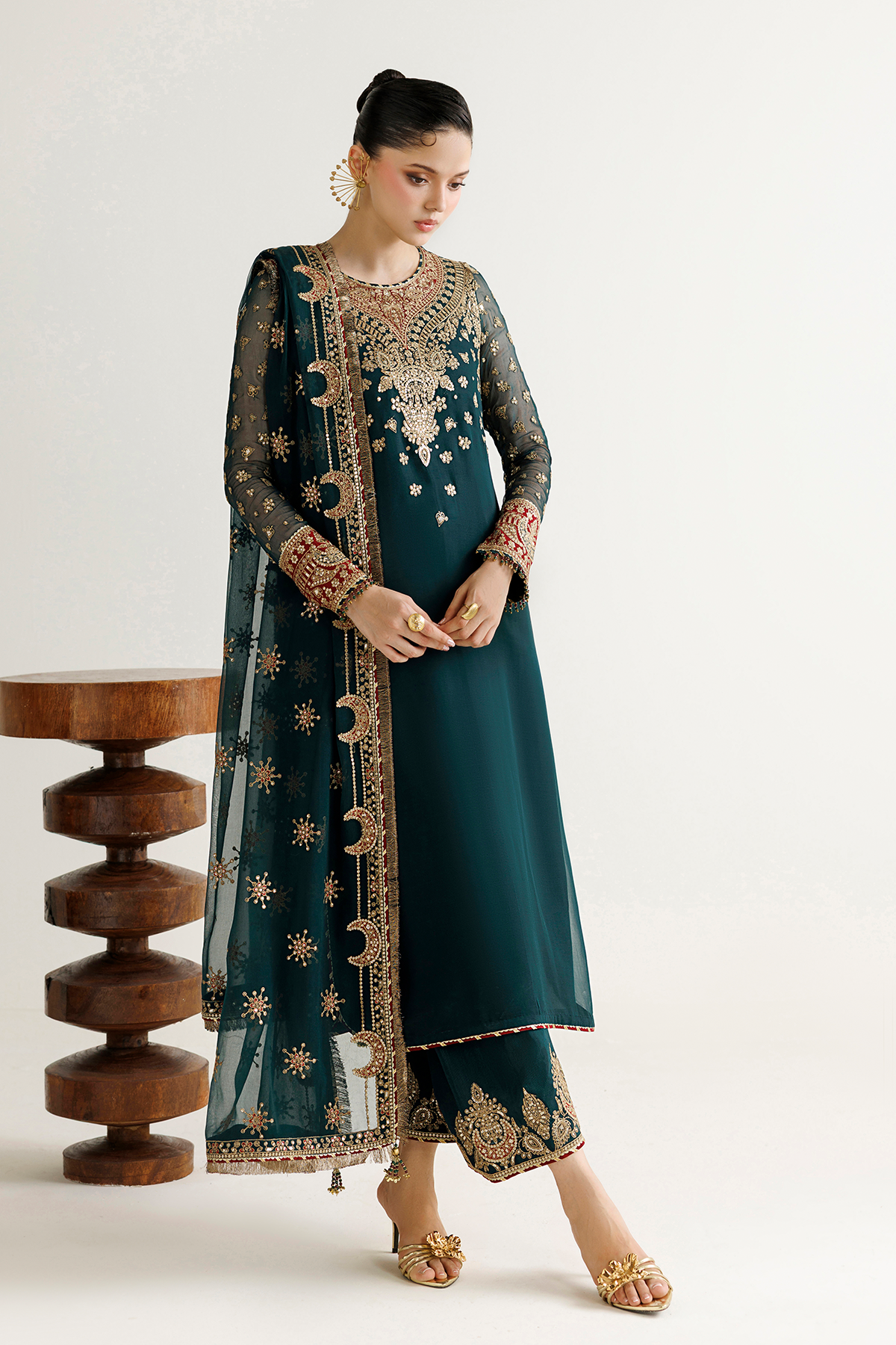 Jazmin UC-3139 Pakistani formal wear for weddings and events