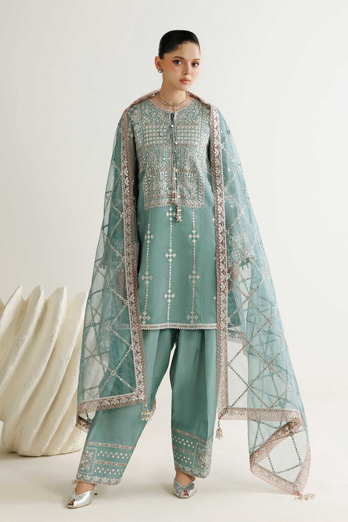 Jazmin UC-3138 embroidered chiffon Pakistani formal suit