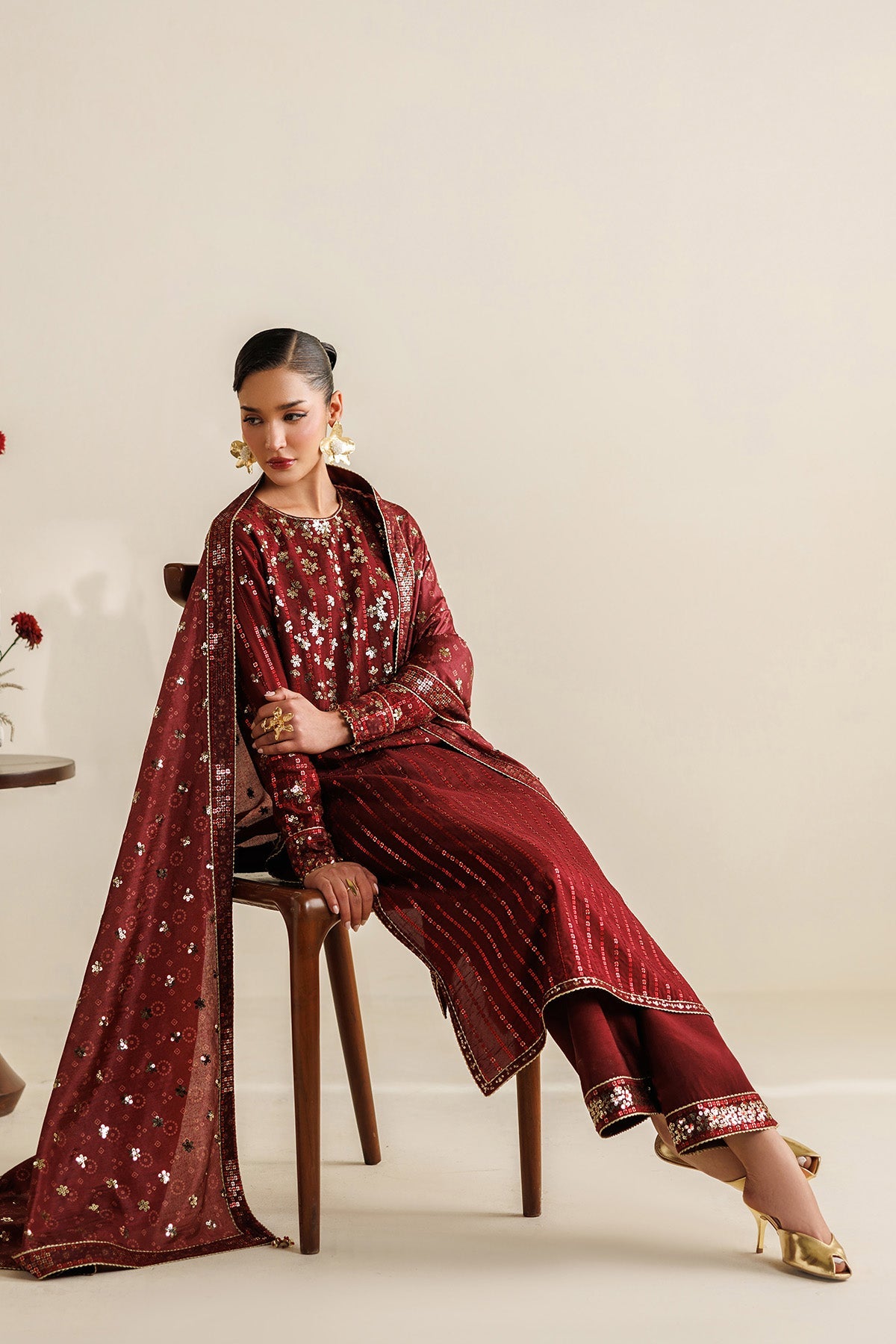 Jazmin UR-7070 embroidered trouser border