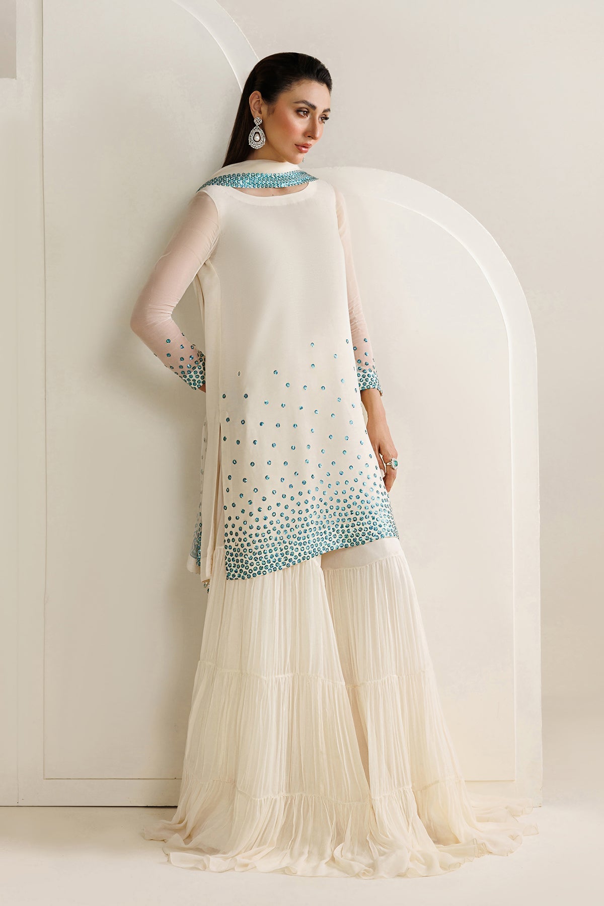 Jazmin UC-3133 embroidered chiffon suit at Raz Ruya