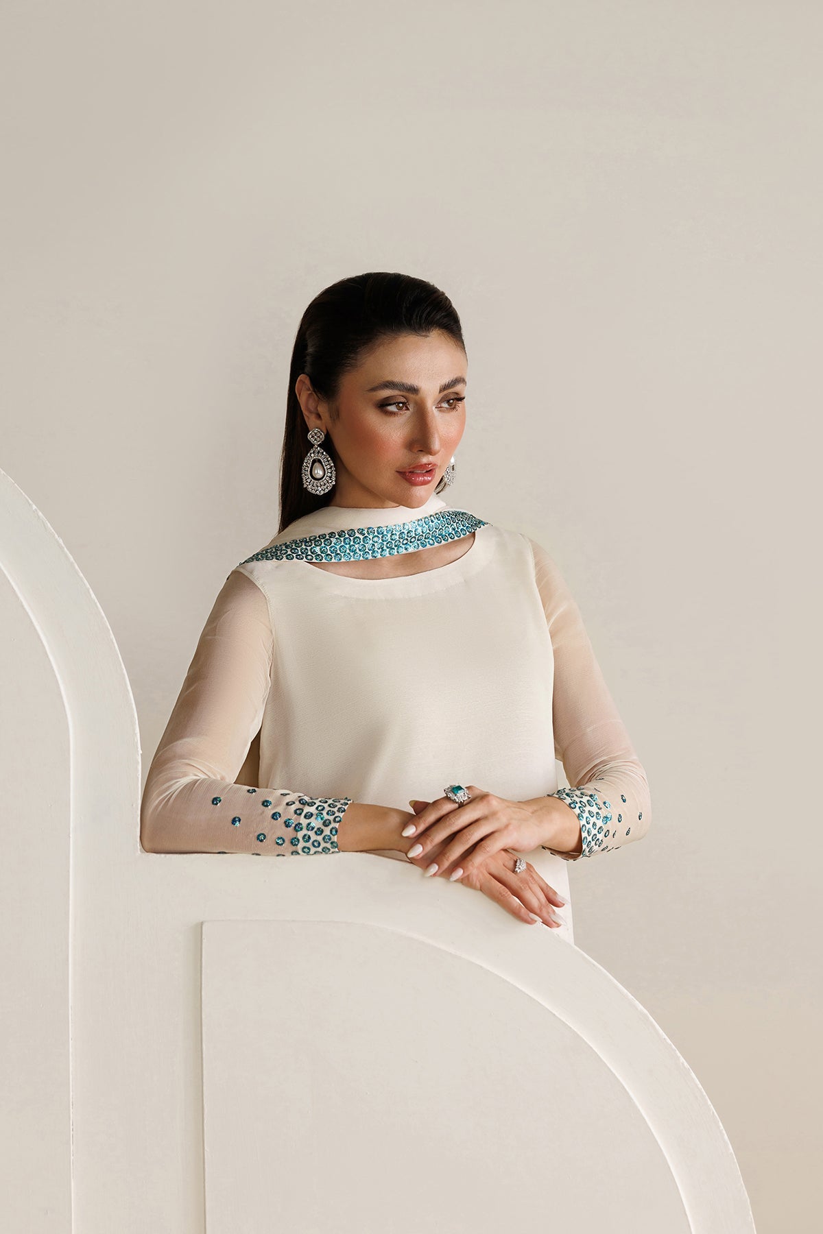 Jazmin UC-3133 Pakistani formal wear for weddings and events
