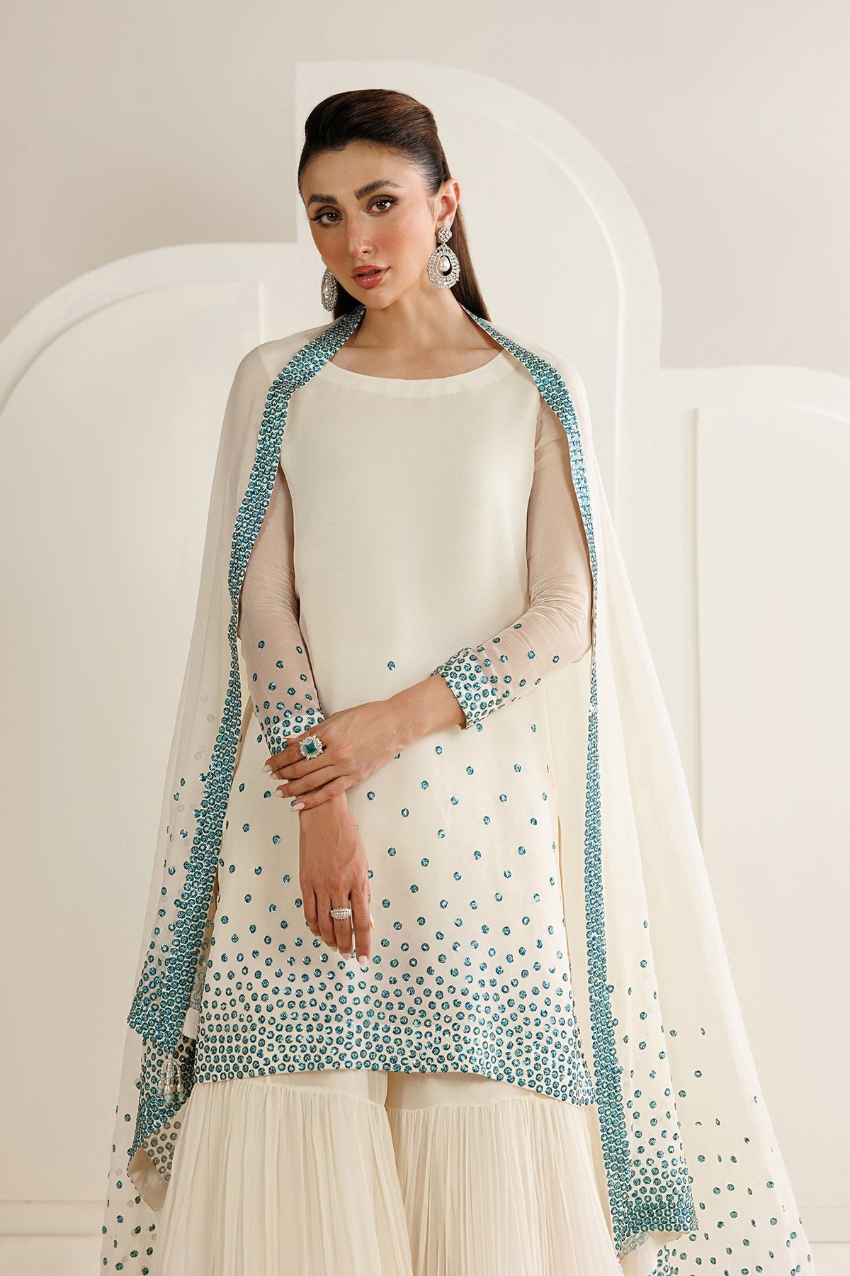Jazmin UC-3133 embroidered dupatta with ornate edging