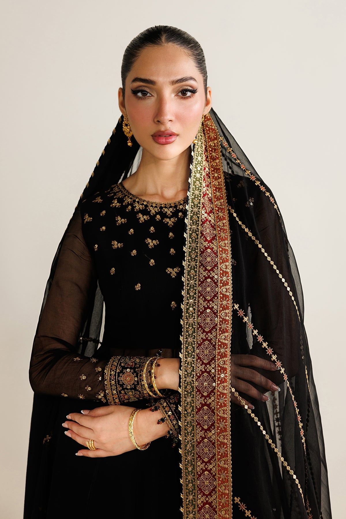 Jazmin UC-3125 embroidered chiffon Pakistani formal suit