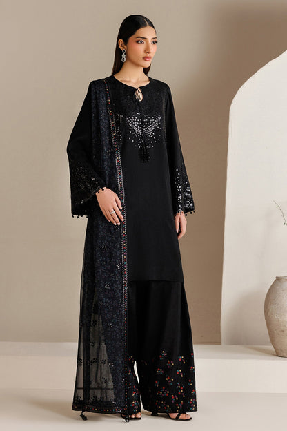 Jazmin UR-7081 embroidered front and sleeves detail