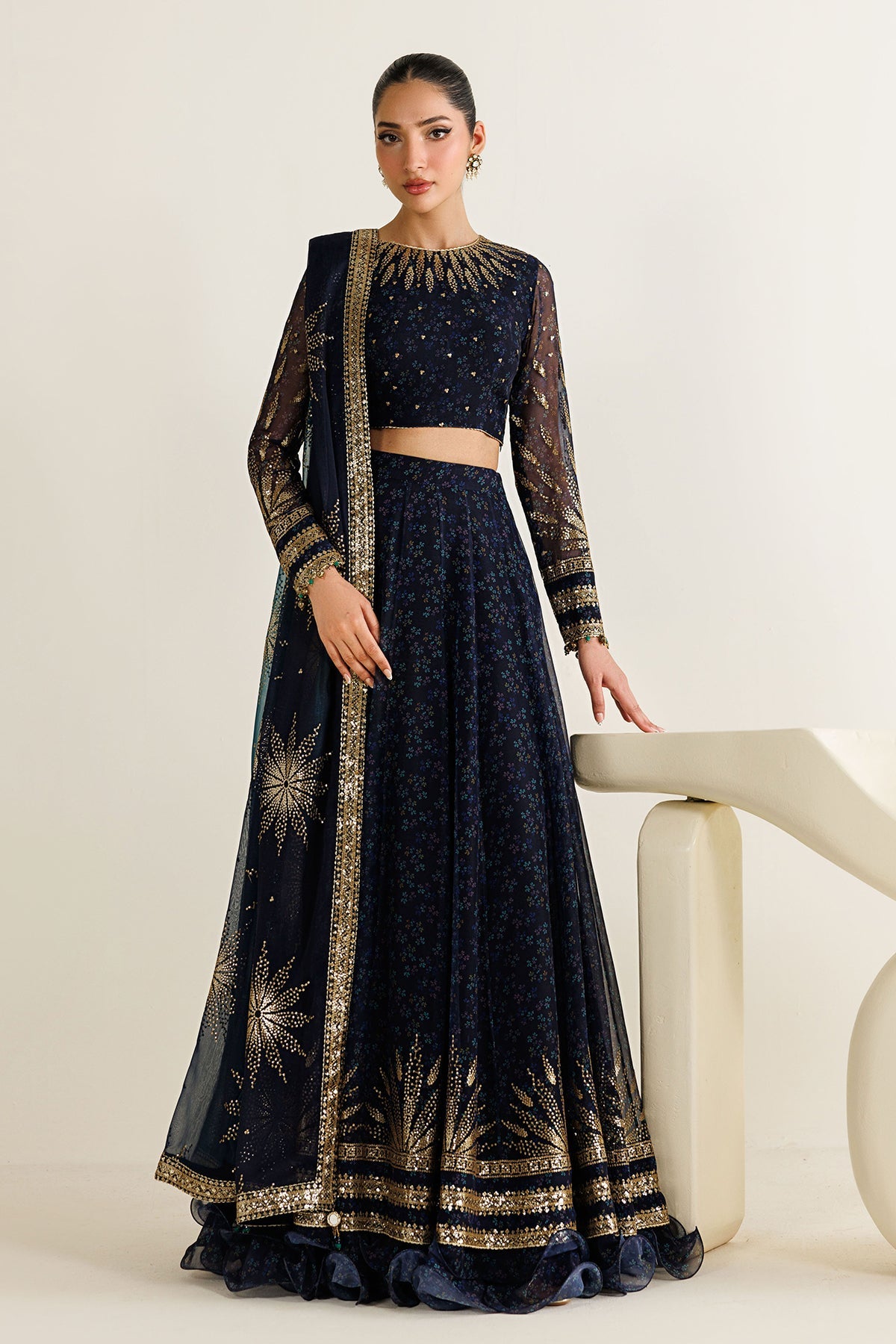 Jazmin UC-3103 embroidered printed front yoke detail
