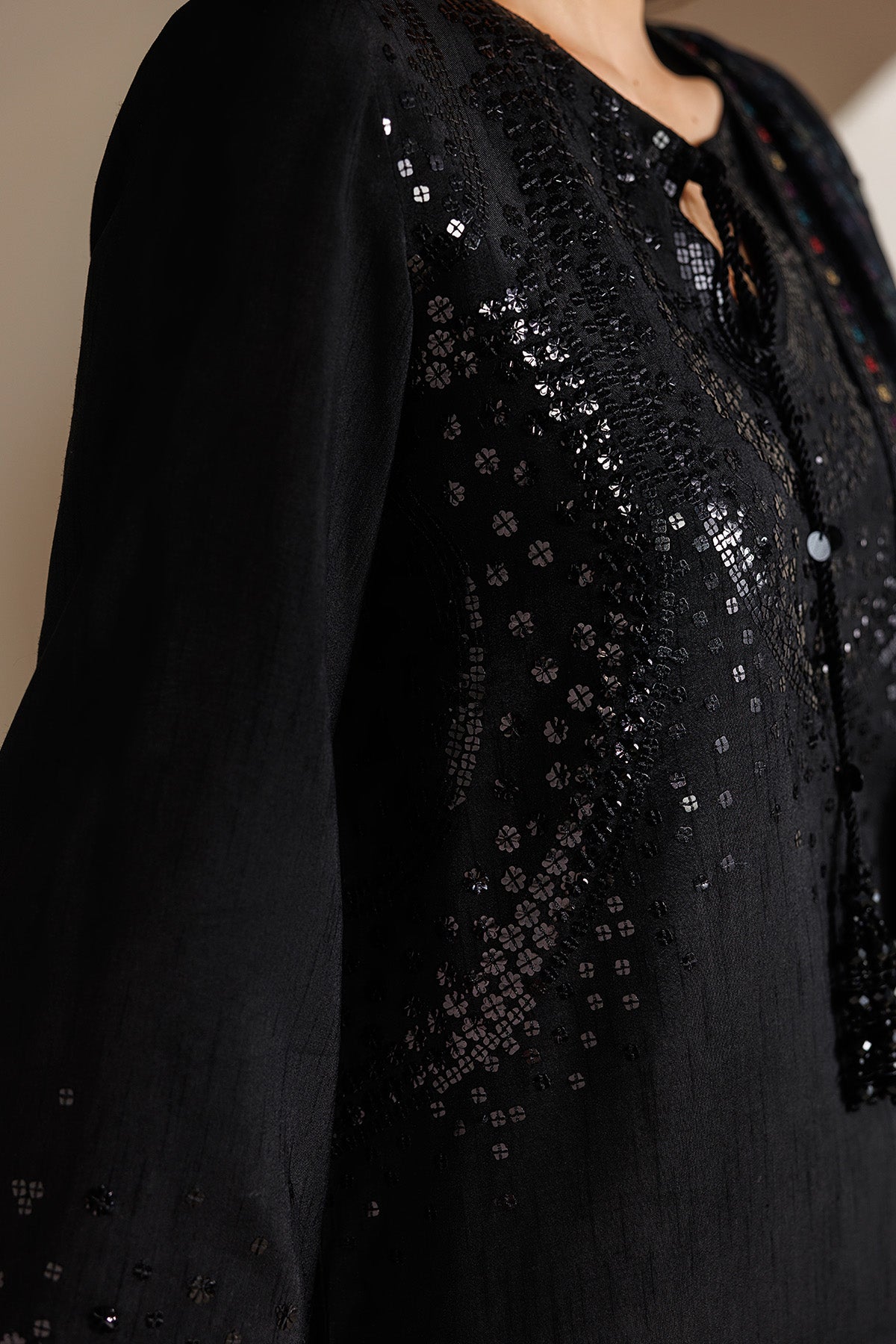 Jazmin UR-7081 Pakistani formal wear for weddings and events