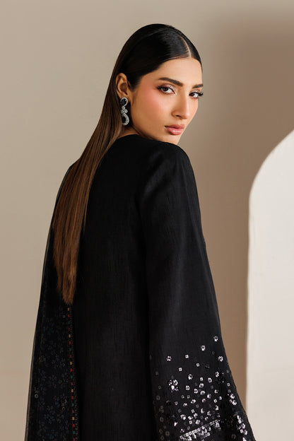Jazmin UR-7081 embroidered raw silk close-up