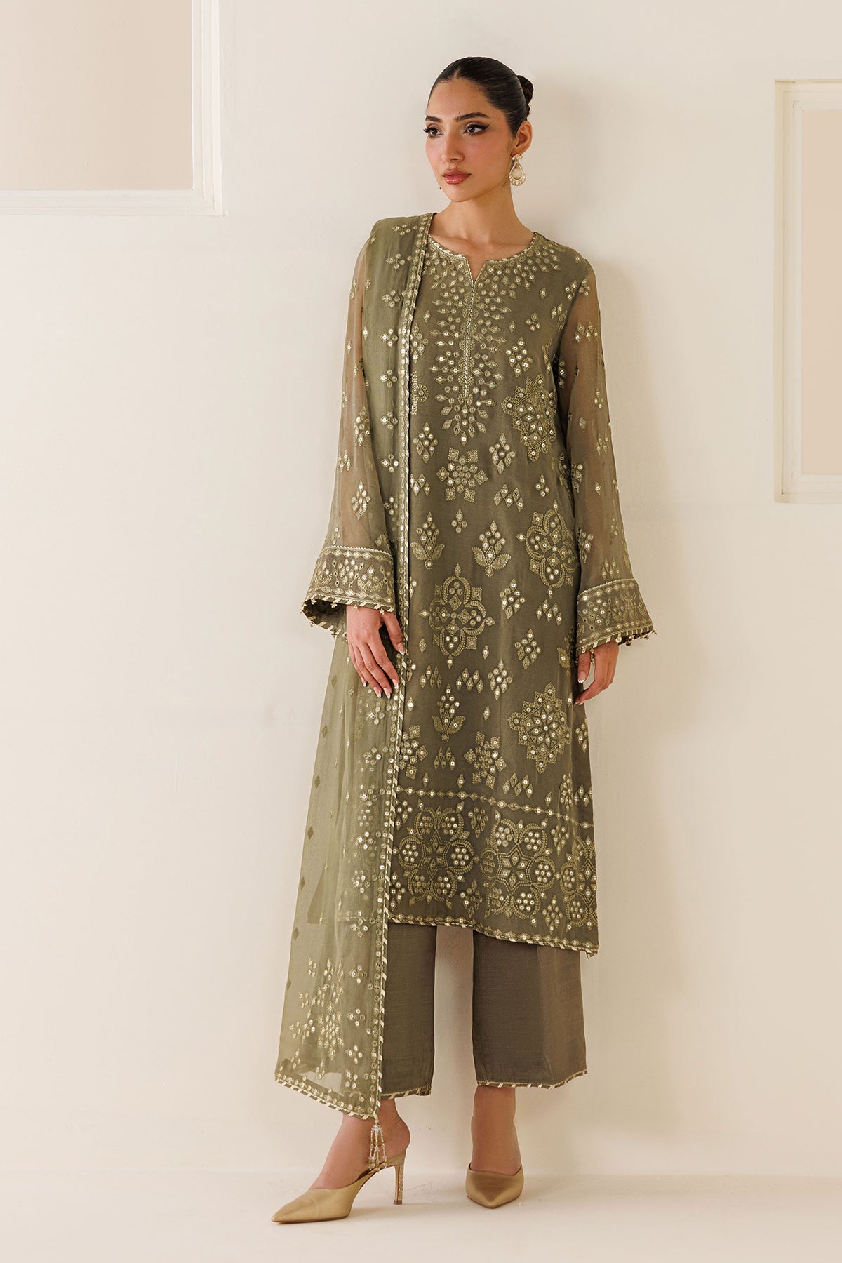 Jazmin UC-3122 chiffon formal with embroidered chiffon dupatta