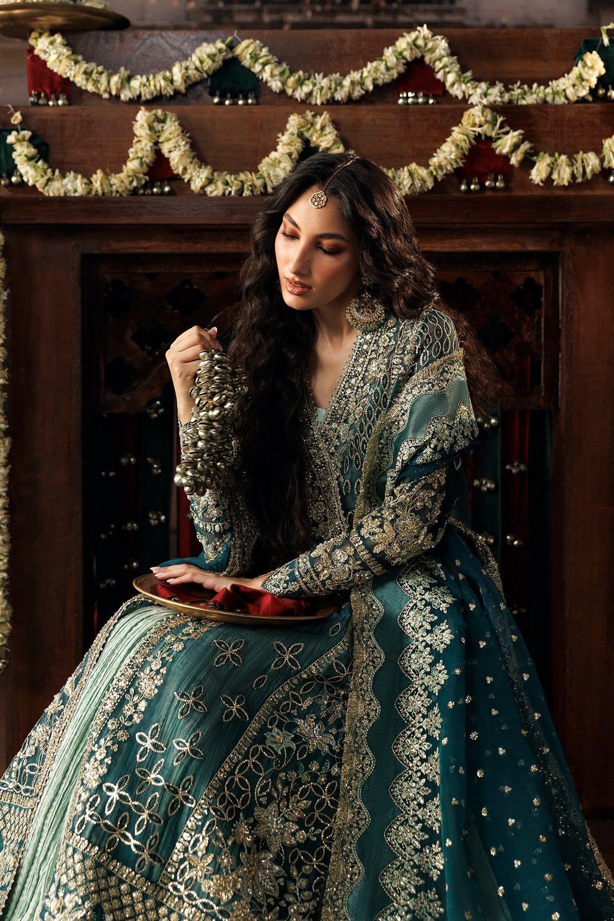 Afrozeh Suhan organza dupatta pallu close-up