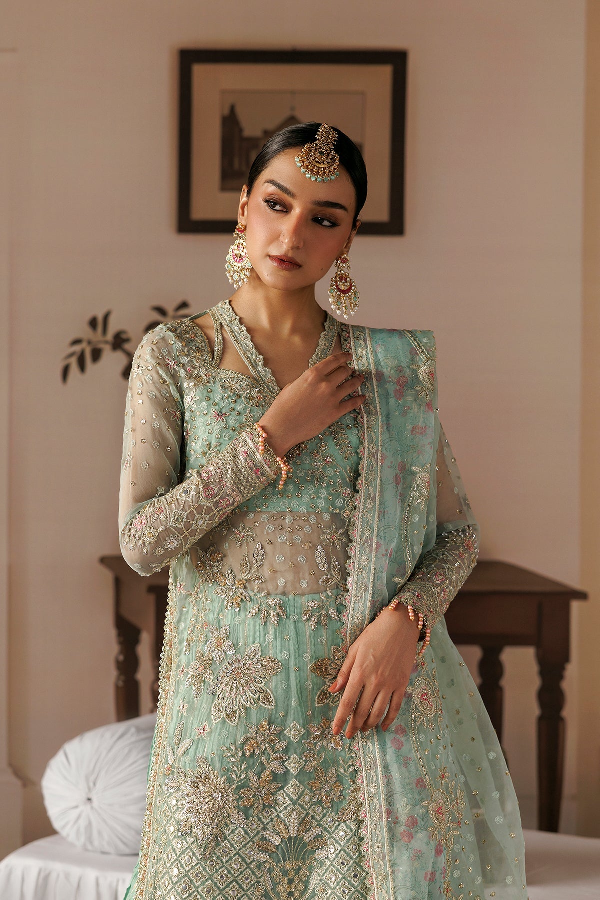 Afrozeh Dastoor organza dupatta and raw silk trouser