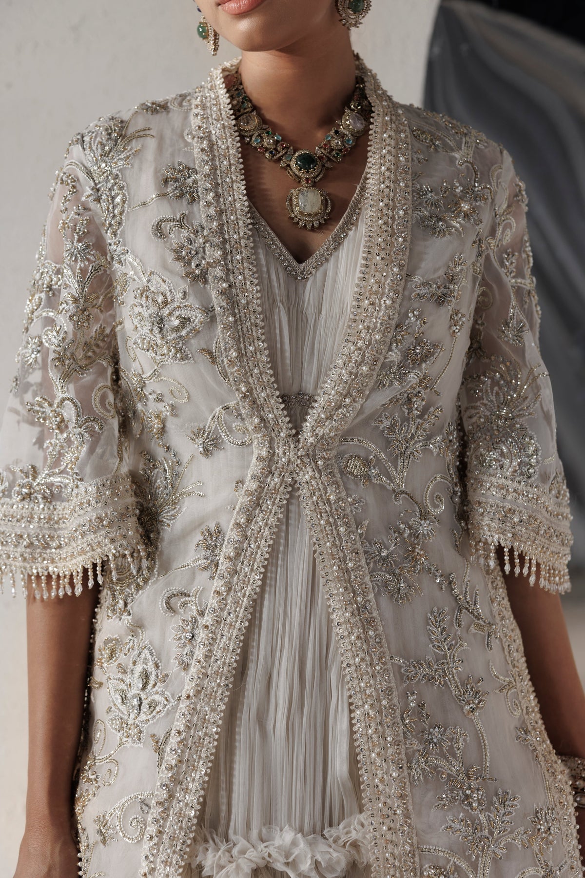 Akbar Aslam Aurelia embroidery detail