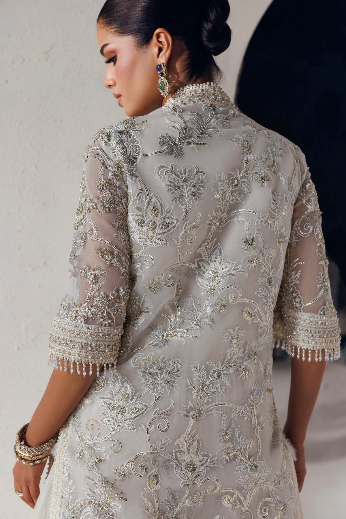 Akbar Aslam Aurelia embroidered sleeves