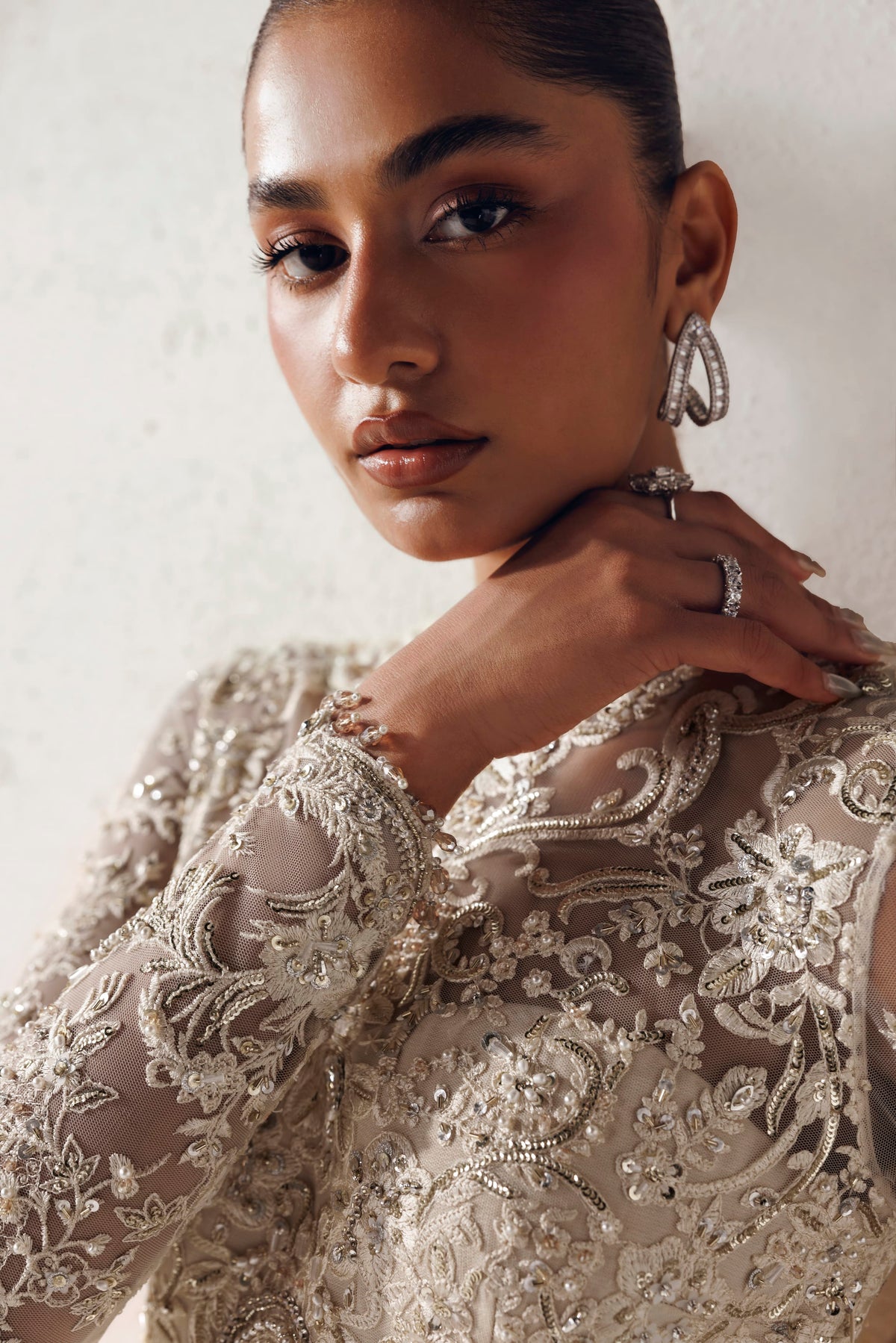 Akbar Aslam Vivienne organza-bordered jacquard dupatta